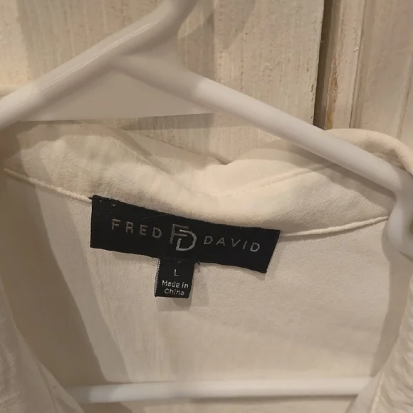 Fred White Classic Blouse - Picture 2 of 3